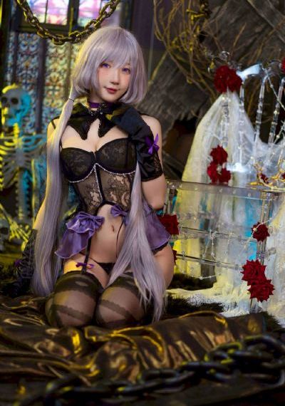 欧美日韩精品综合免费二区_超清电影完整版在线观看
