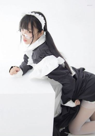 法国气质美女色诱毛片视频_在线影院观看