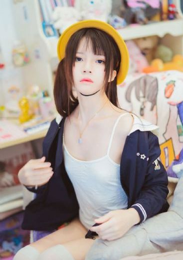 年轻的女教师在线观看_电影网在线观看