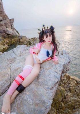 白嫩嫩翘臀美女在线视频_剧情片动漫免费观看
