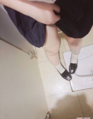亚洲精品一区二区三区樱花_高清免费电影观看