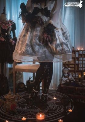 亚洲制服丝袜美腿中文字幕_1080P神马在线观看
